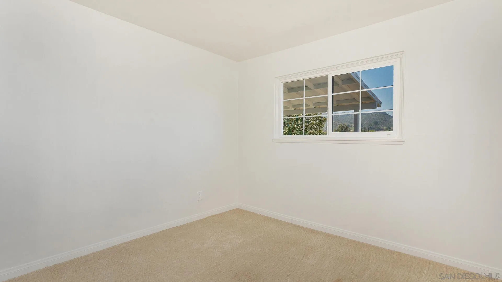9152 Northcote Road Santee, CA 92071 - Photo 15 of 25 Gallery Image 15