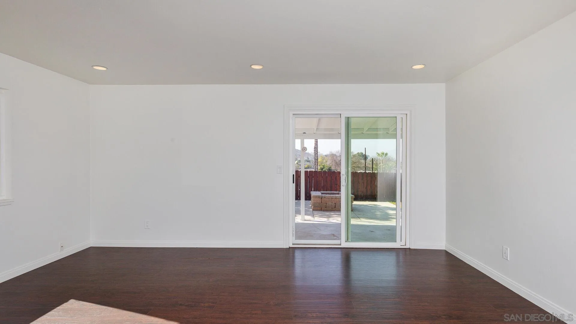 9152 Northcote Road Santee, CA 92071 - Photo 7 of 25 Gallery Image 7