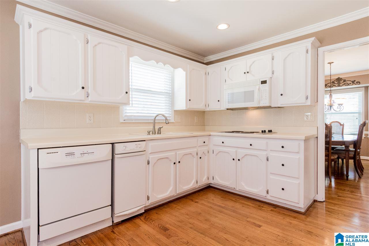 1330 Anglewood Drive Birmingham, AL 35216 - Photo 14 of 50