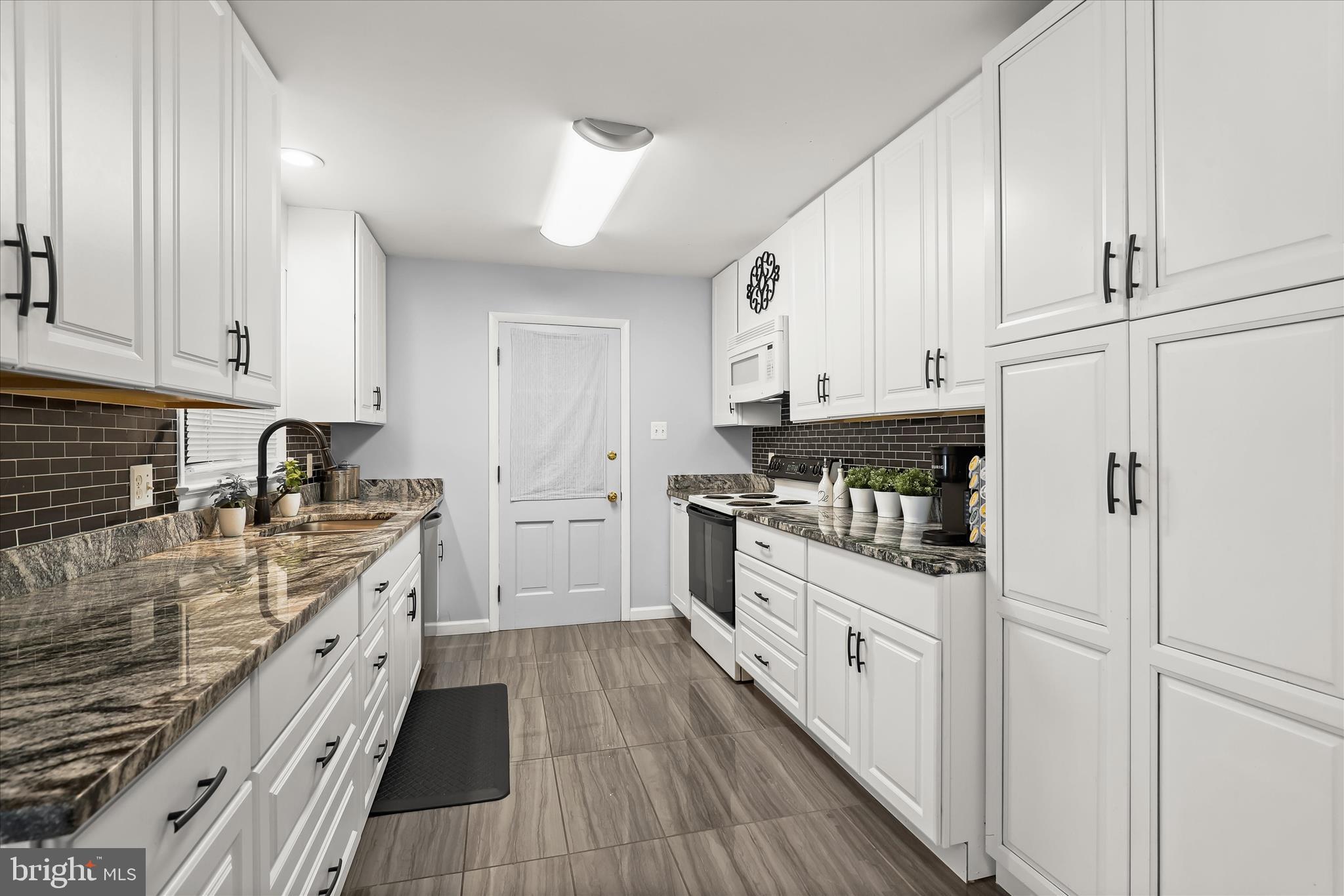 1309 Taney Avenue Frederick, MD 21702 - Photo 11 of 51 Kitchen