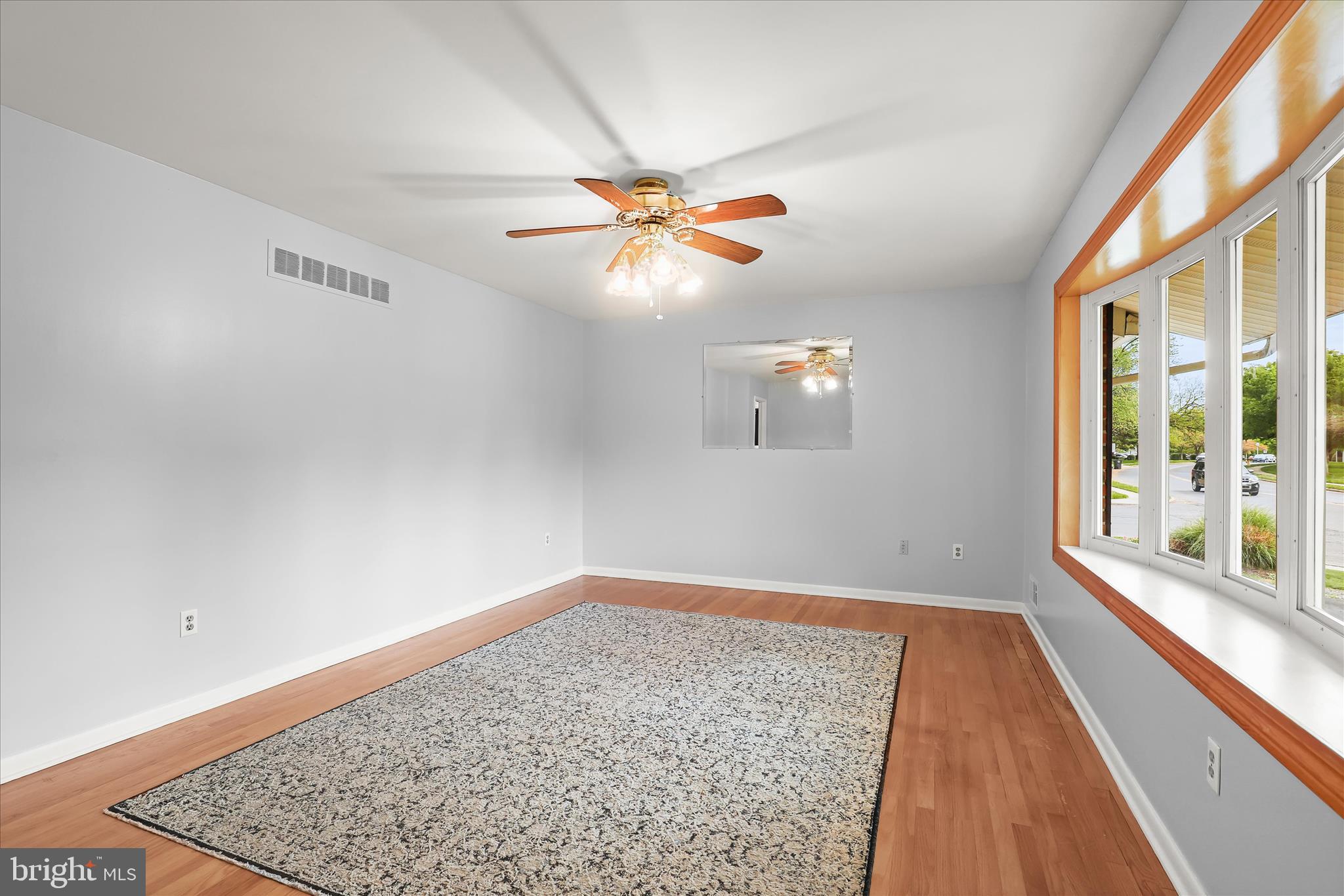 1309 Taney Avenue Frederick, MD 21702 - Photo 9 of 51 Living Room