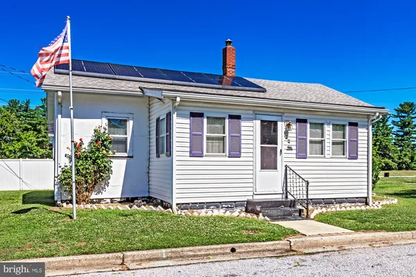 $175,000 | 52 Vanburen Street, Penns Grove, NJ 08069