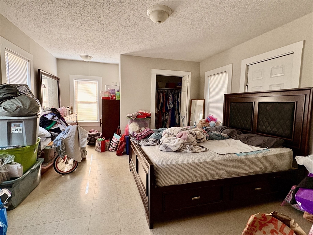 229 Central Street Springfield, MA 01105 - Photo 12 of 19