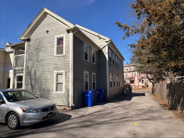 $375,000 | 229 Central Street, Springfield, MA 01105