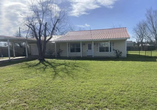 $1,895 | 3 John Kay Road, Huntsville, TX 77320