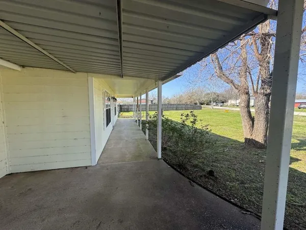 $1,895 | 3 John Kay Road, Huntsville, TX 77320