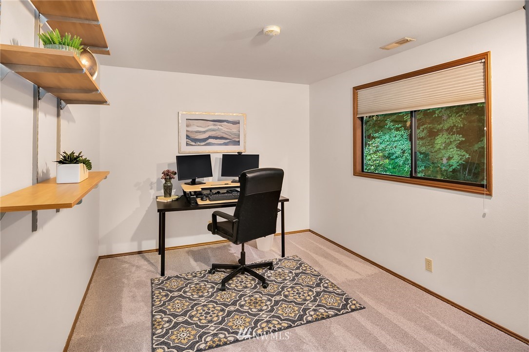 21031 Shell Valley Way Edmonds, WA 98026 - Photo 19 of 32 a living room with furniture and a window