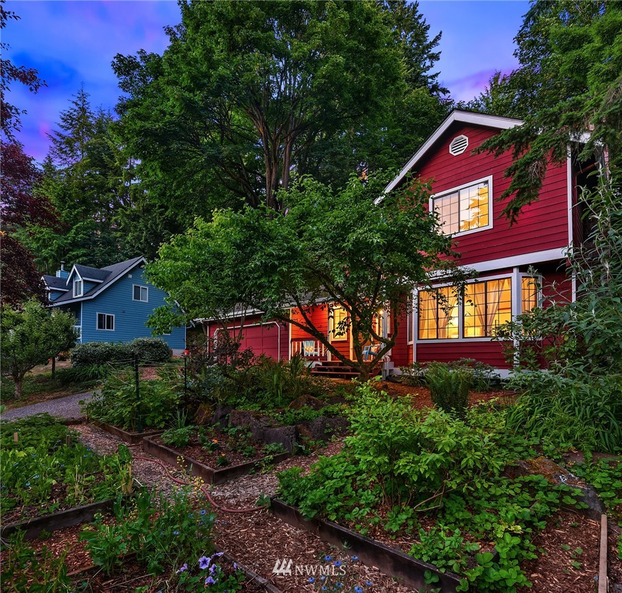 21031 Shell Valley Way Edmonds, WA 98026 - Photo 25 of 32 a view of a building