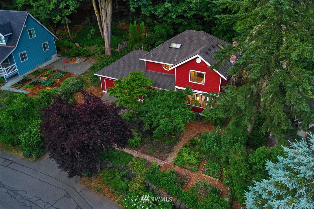 21031 Shell Valley Way Edmonds, WA 98026 - Photo 26 of 32 an aerial view of a house