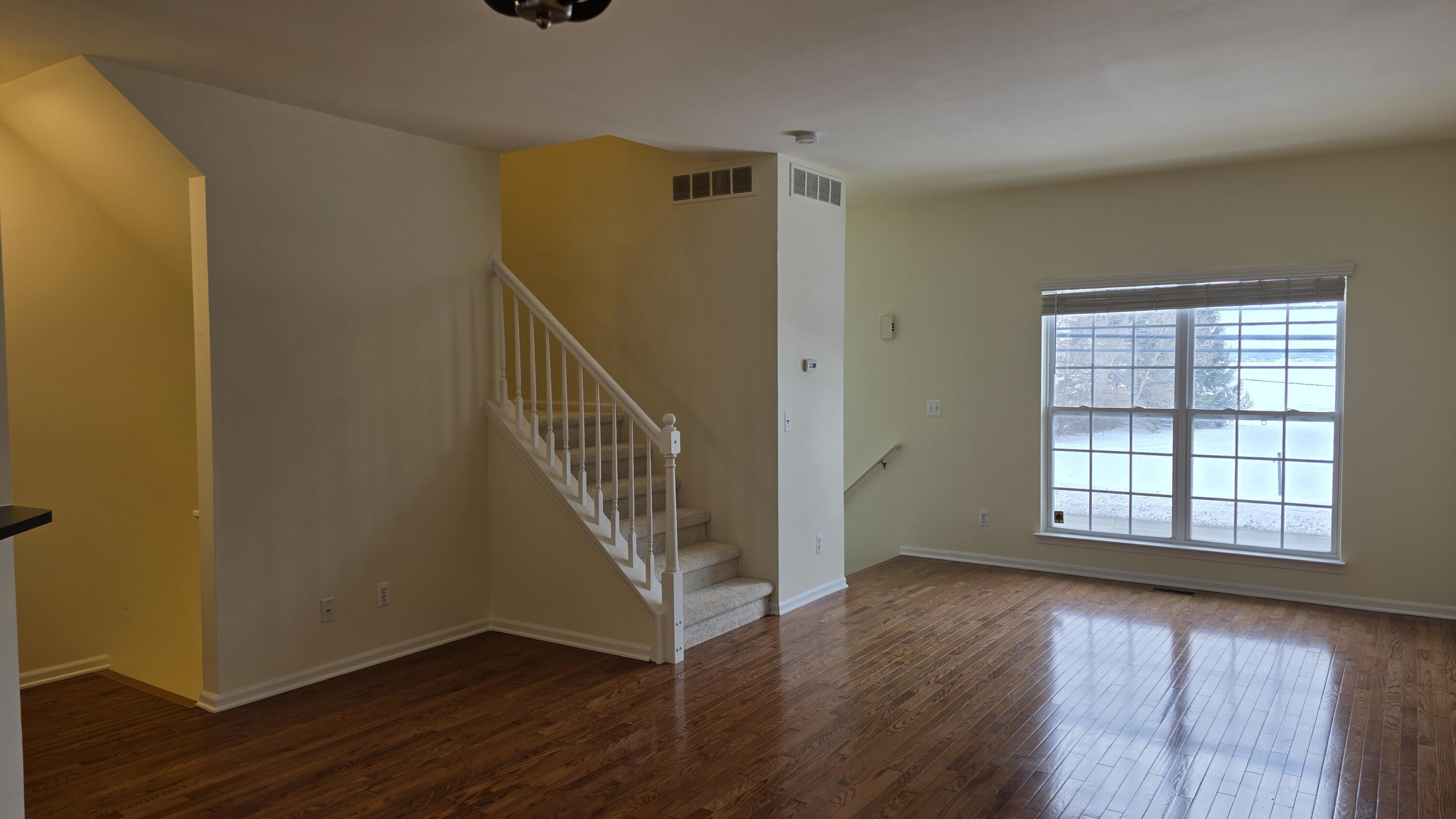 1547 Cass Lake Road Keego Harbor, MI 48320 - Photo 5 of 24 20260205_112835