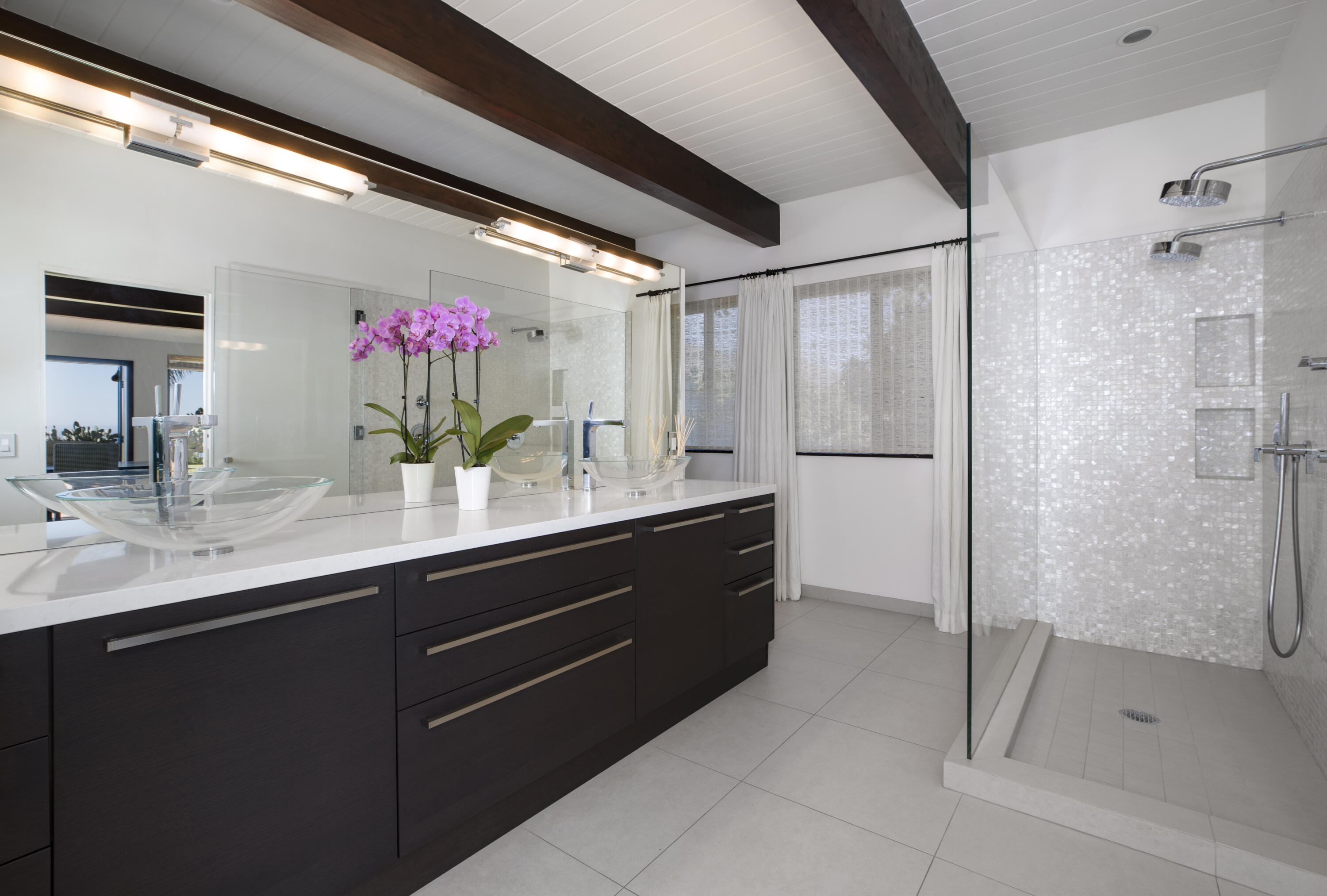 370 Ortega Ridge Road Montecito, CA 93108 - Photo 11 of 17 Bathroom #2