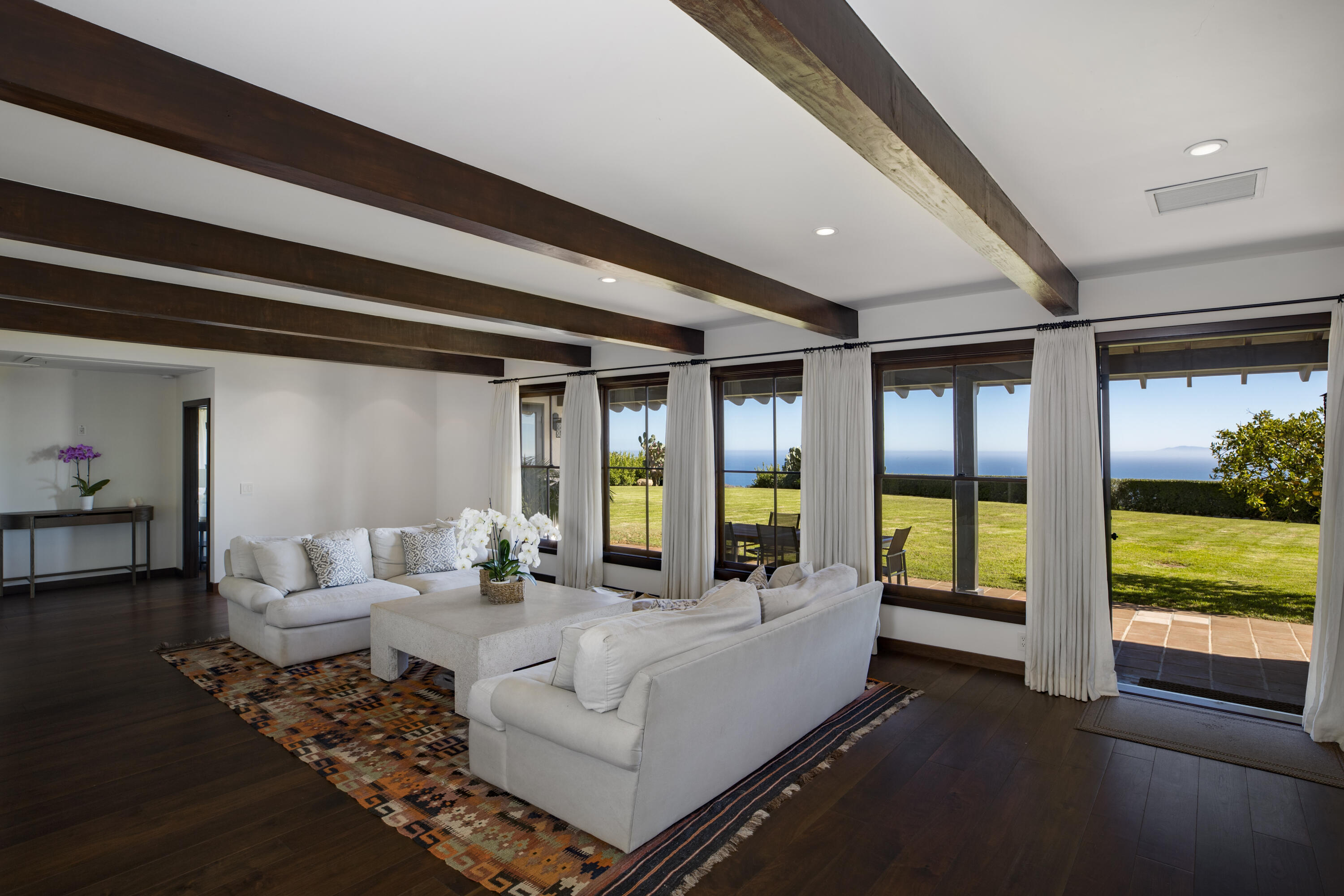 370 Ortega Ridge Road Montecito, CA 93108 - Photo 4 of 17 Living Room