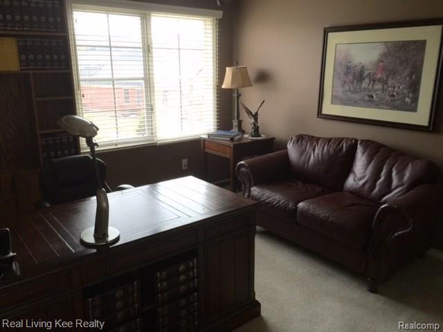 2925 Birnam Court Rochester, MI 48306 - Photo 15 of 33 FullSizeRender (16).jpg