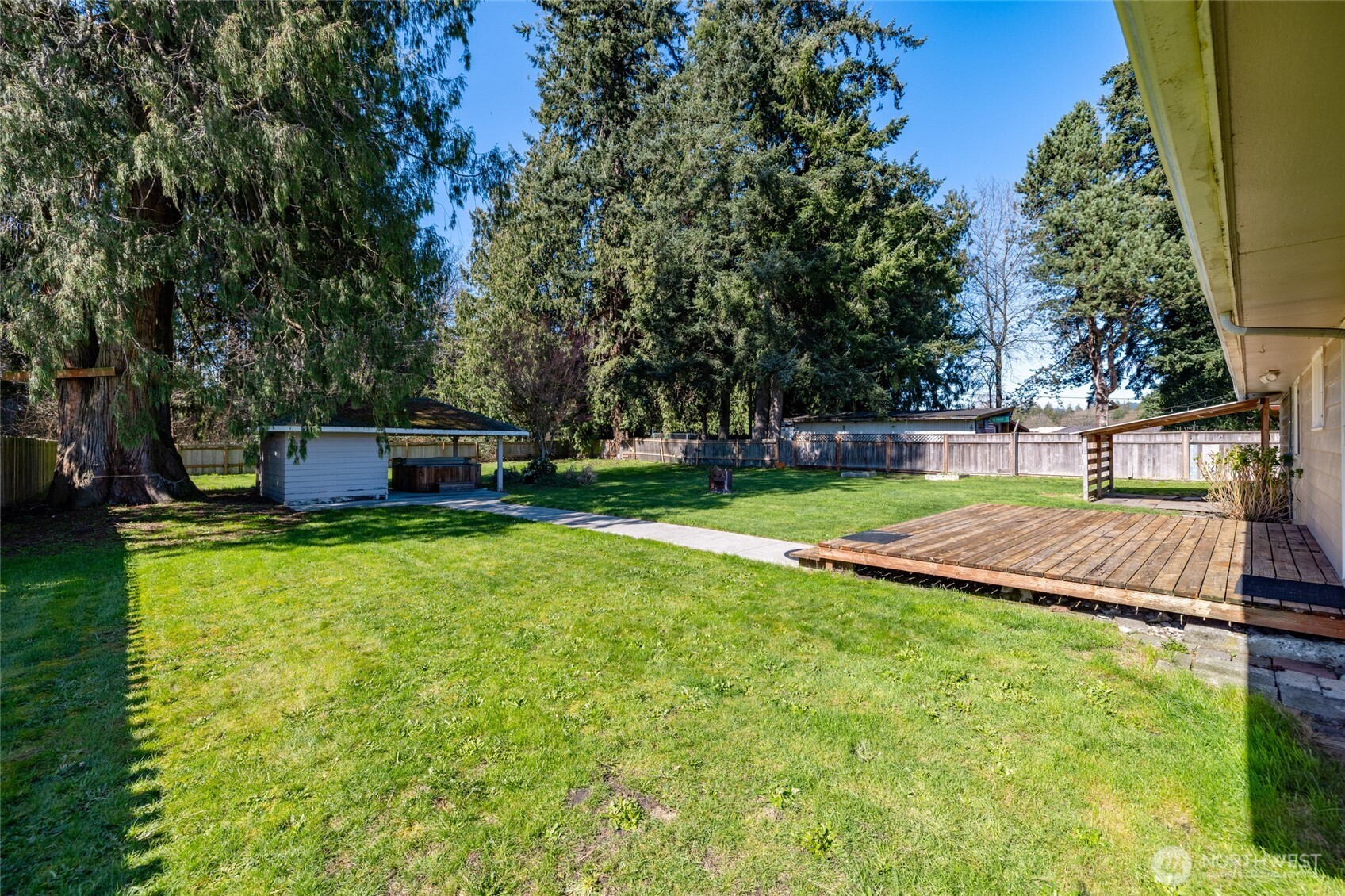 10450 Sterling Road Sedro-Woolley, WA 98284 - Photo 29 of 33 a view of a garden with trees