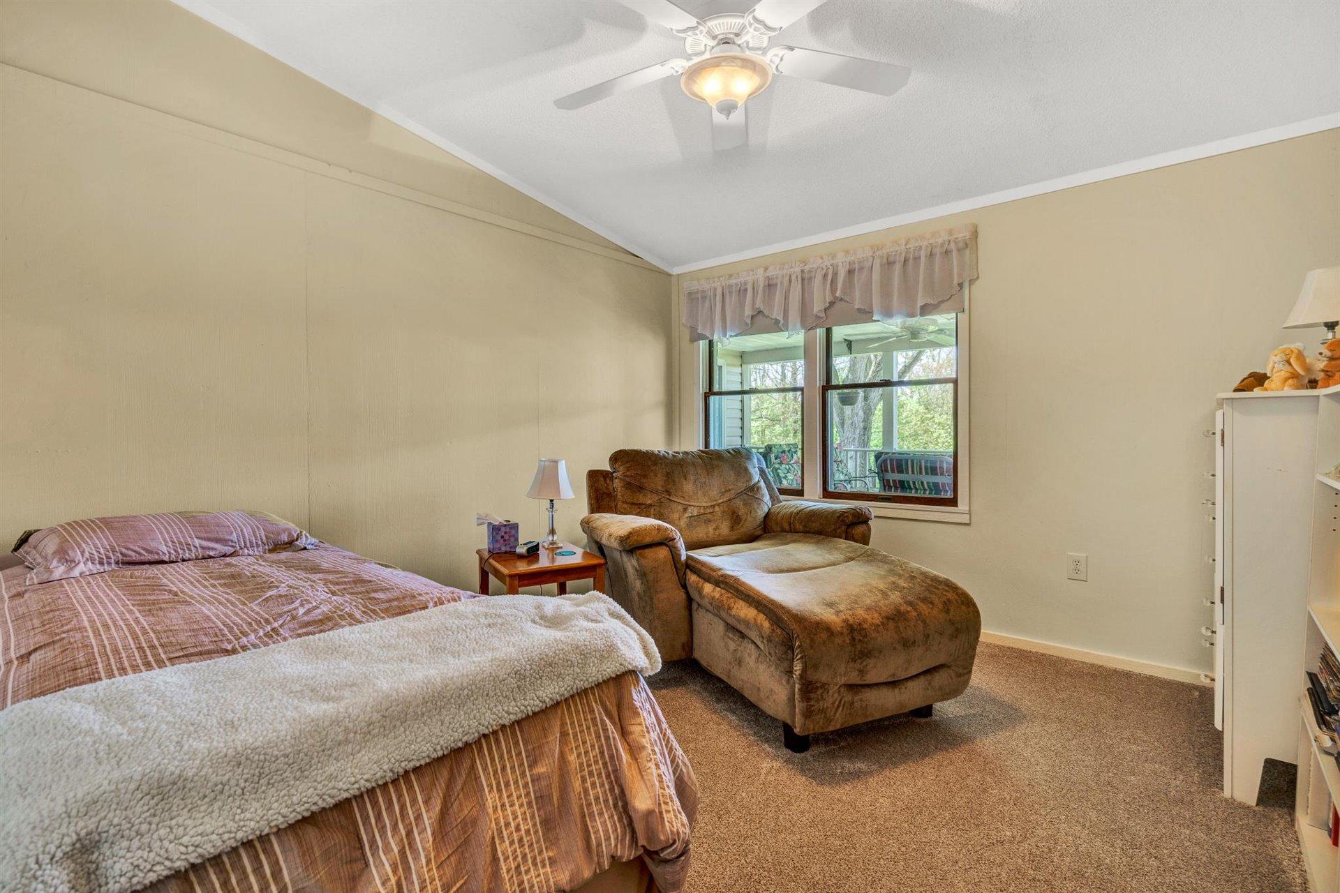 1030 Carters Island Road Goodview, VA 24095 - Photo 37 of 75 33-042020210024