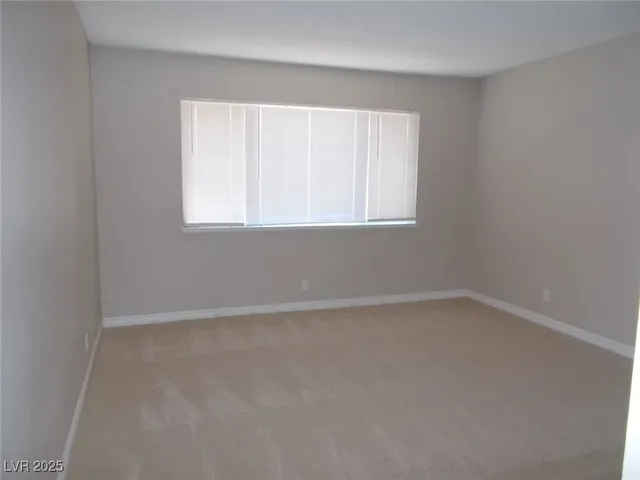 $1,500 | 6465 Big Pine Way, Las Vegas, NV 89108