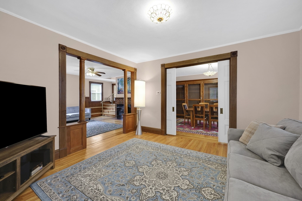 36 Spruceland Avenue Springfield, MA 01108 - Photo 13 of 42