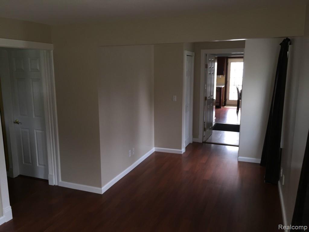 13961 Lenmoore Road Belleville, MI 48111 - Photo 8 of 33 IMG_0885.jpg