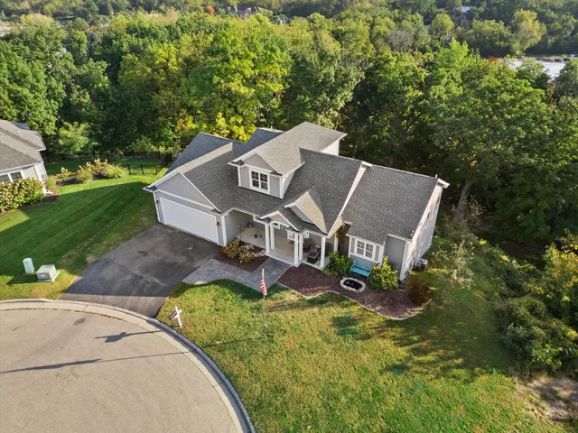 $649,900 | 1155 La Salle Court, Lake Geneva, WI 53147