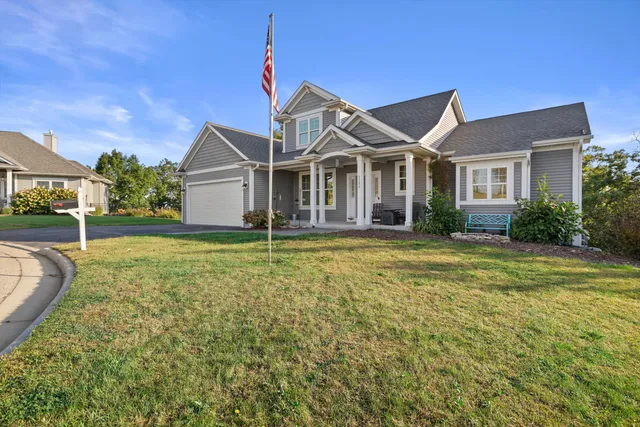 $649,900 | 1155 La Salle Court, Lake Geneva, WI 53147