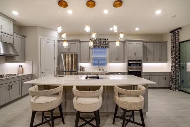 a view of a utility room with washer and dryer