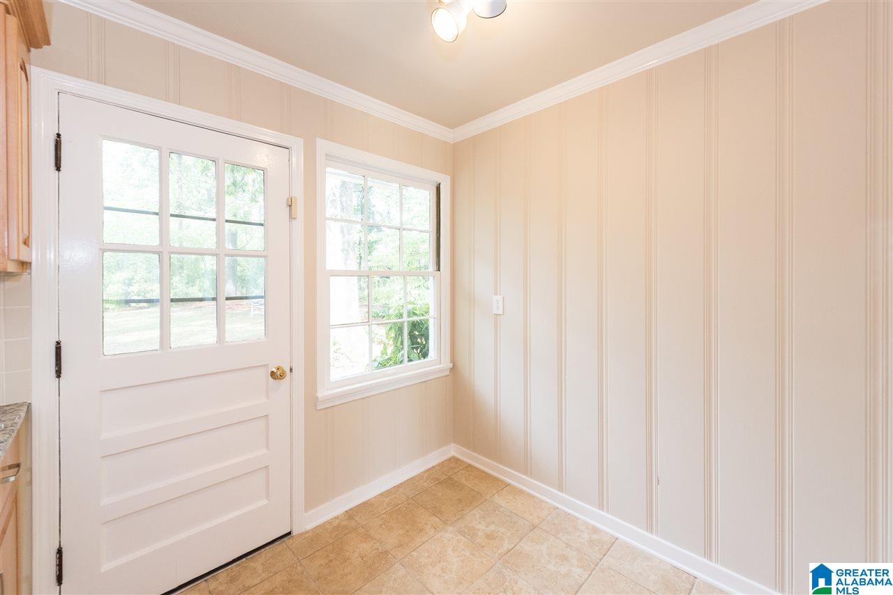 821 Woodvale Road Birmingham, AL 35222 - Photo 20 of 35