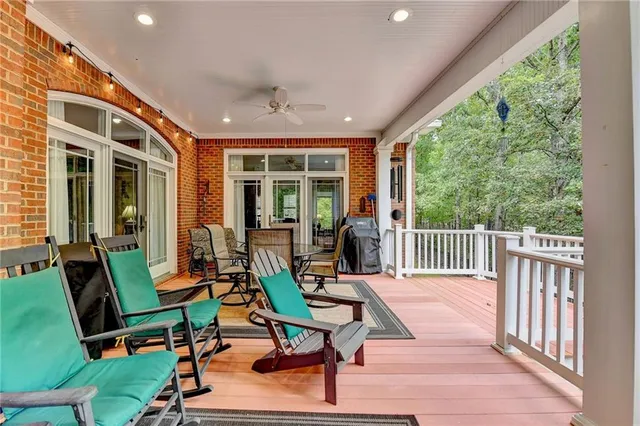 $899,000 | 255 Laurel Pl Drive, Cornelia, GA 30531