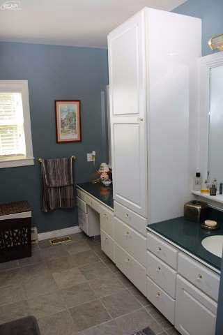 1136 South Cummings Road Davison, MI 48423 - Photo 18 of 41 21182915-17.JPG