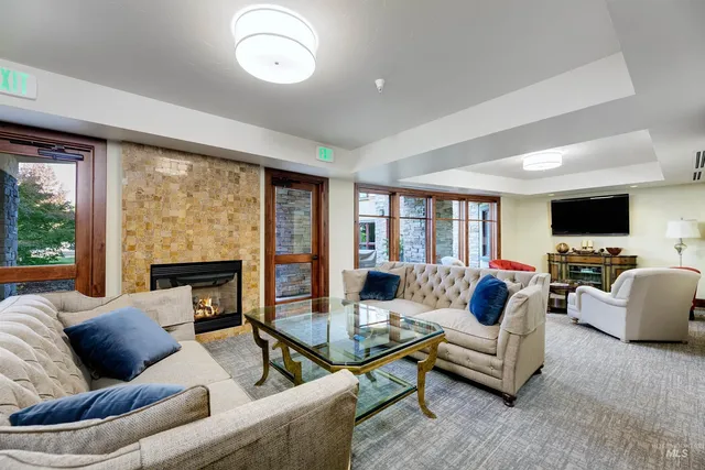 $1,040,000 | 3059 W Crescent, Unit 201, Boise, ID 83706