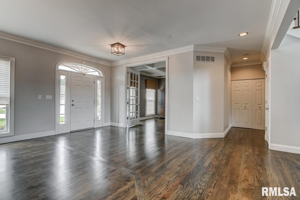 4616 Bears Paw Court Springfield, IL 62711 - Photo 5 of 48 Gallery Image 5