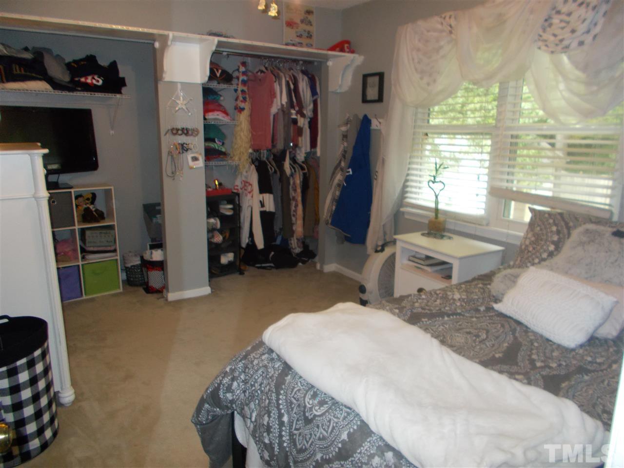 5405 Old Towne Road Raleigh, NC 27612 - Photo 13 of 22