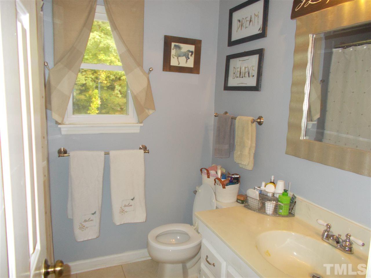5405 Old Towne Road Raleigh, NC 27612 - Photo 17 of 22