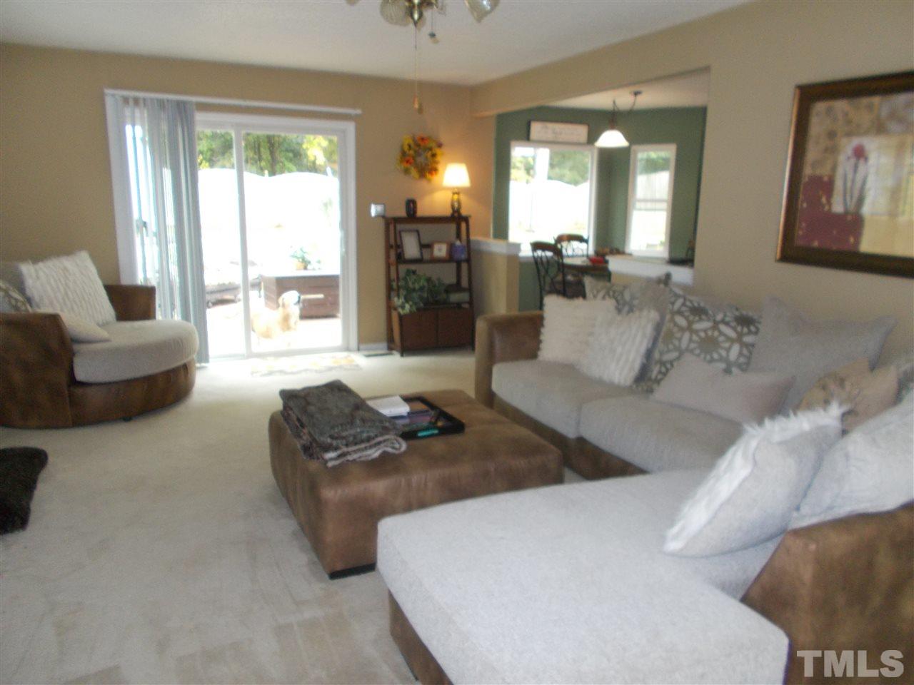 5405 Old Towne Road Raleigh, NC 27612 - Photo 4 of 22
