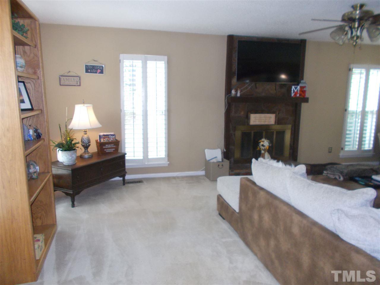 5405 Old Towne Road Raleigh, NC 27612 - Photo 5 of 22