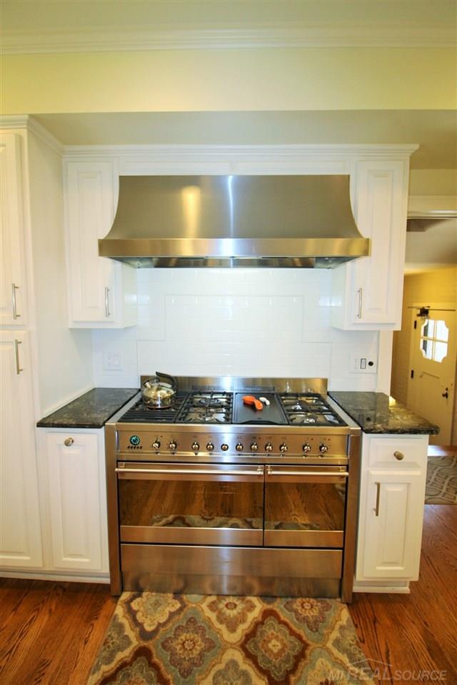 865 Trombley Road Grosse Pointe, MI 48230 - Photo 28 of 99 31348226-27.JPG