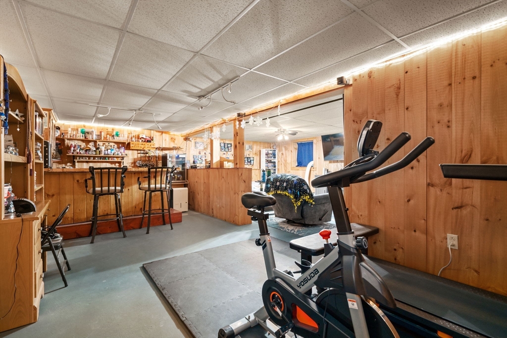 43 Outlook Road Billerica, MA 01862 - Photo 18 of 36