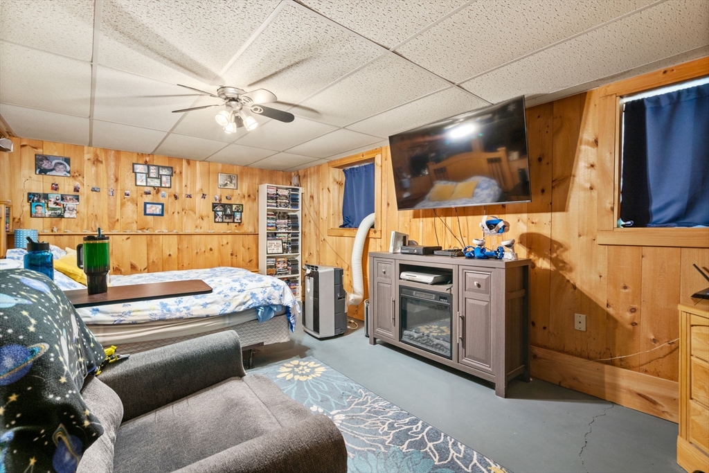 43 Outlook Road Billerica, MA 01862 - Photo 20 of 36