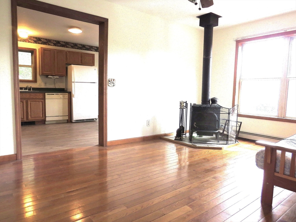 43 Outlook Road Billerica, MA 01862 - Photo 23 of 36