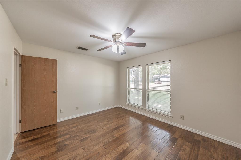 3609 Spring Meadow Lane Flower Mound, TX 75028 - Photo 19 of 32