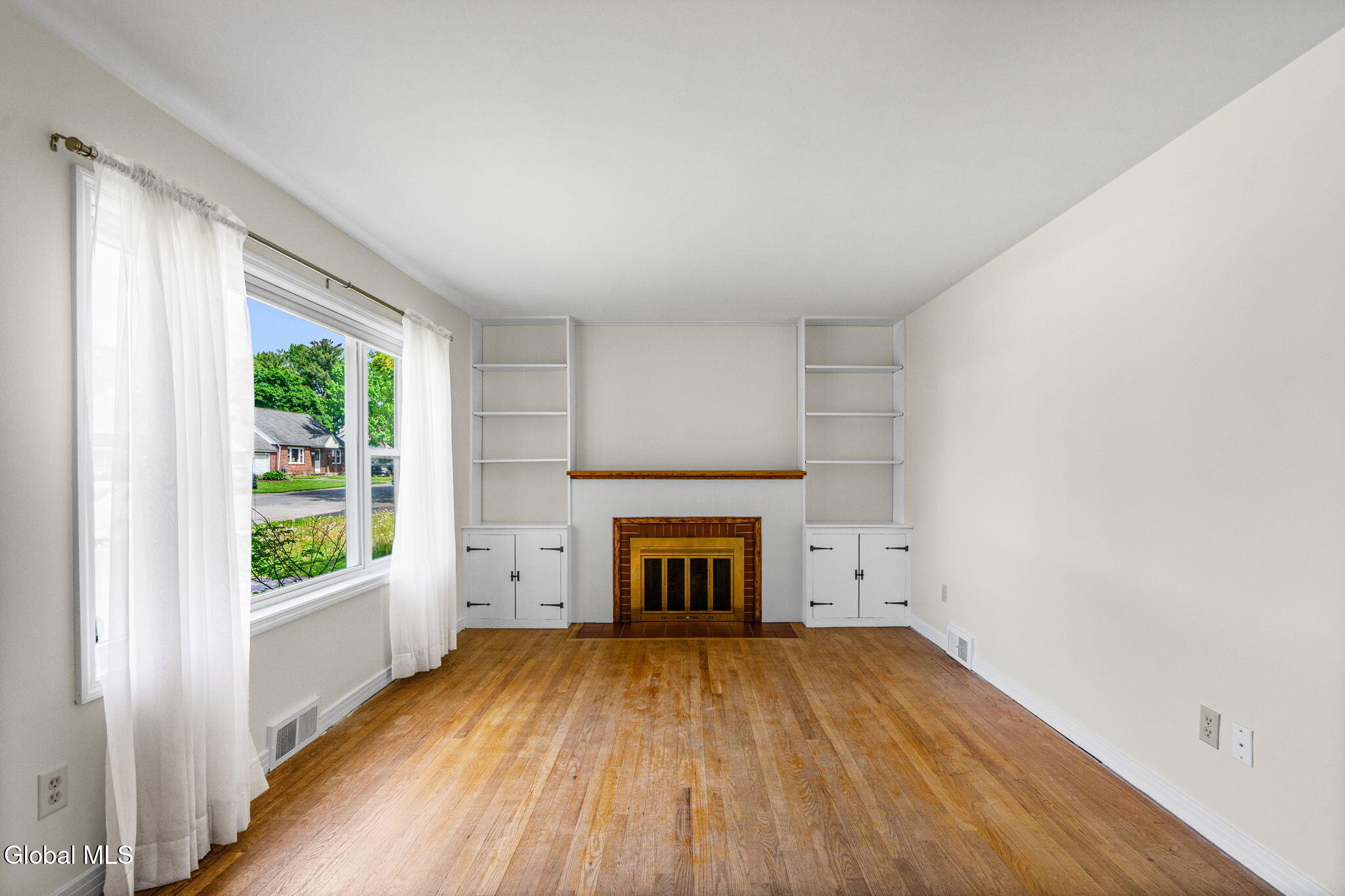 1246 Sumner Avenue Schenectady, NY 12309 - Photo 9 of 37 33-web-or-mls-1246-sumner-ave