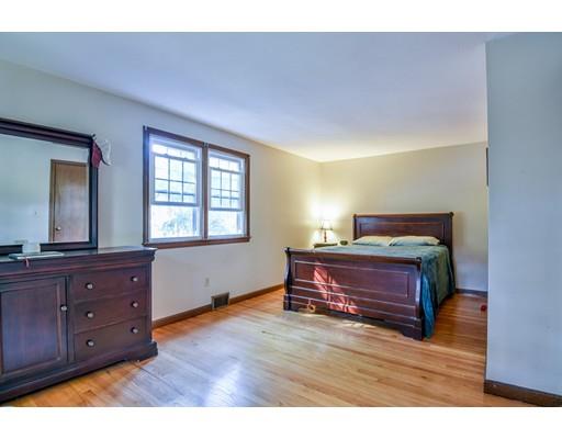 123 Peekskill Avenue Springfield, MA 01129 - Photo 15 of 28