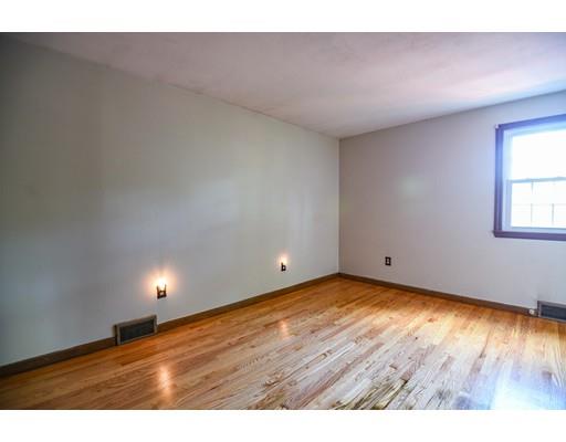 123 Peekskill Avenue Springfield, MA 01129 - Photo 17 of 28