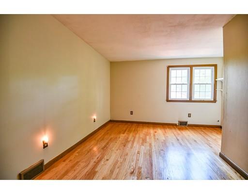 123 Peekskill Avenue Springfield, MA 01129 - Photo 18 of 28