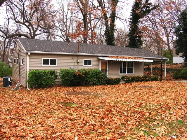 $95,000 | 1122 East Drive, Cottage Hills, IL 62018