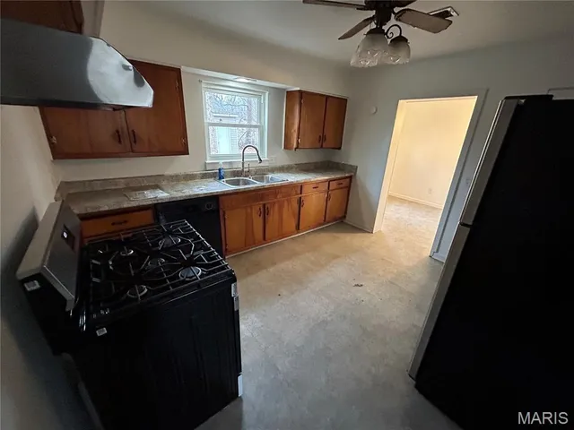 $95,000 | 1122 East Drive, Cottage Hills, IL 62018