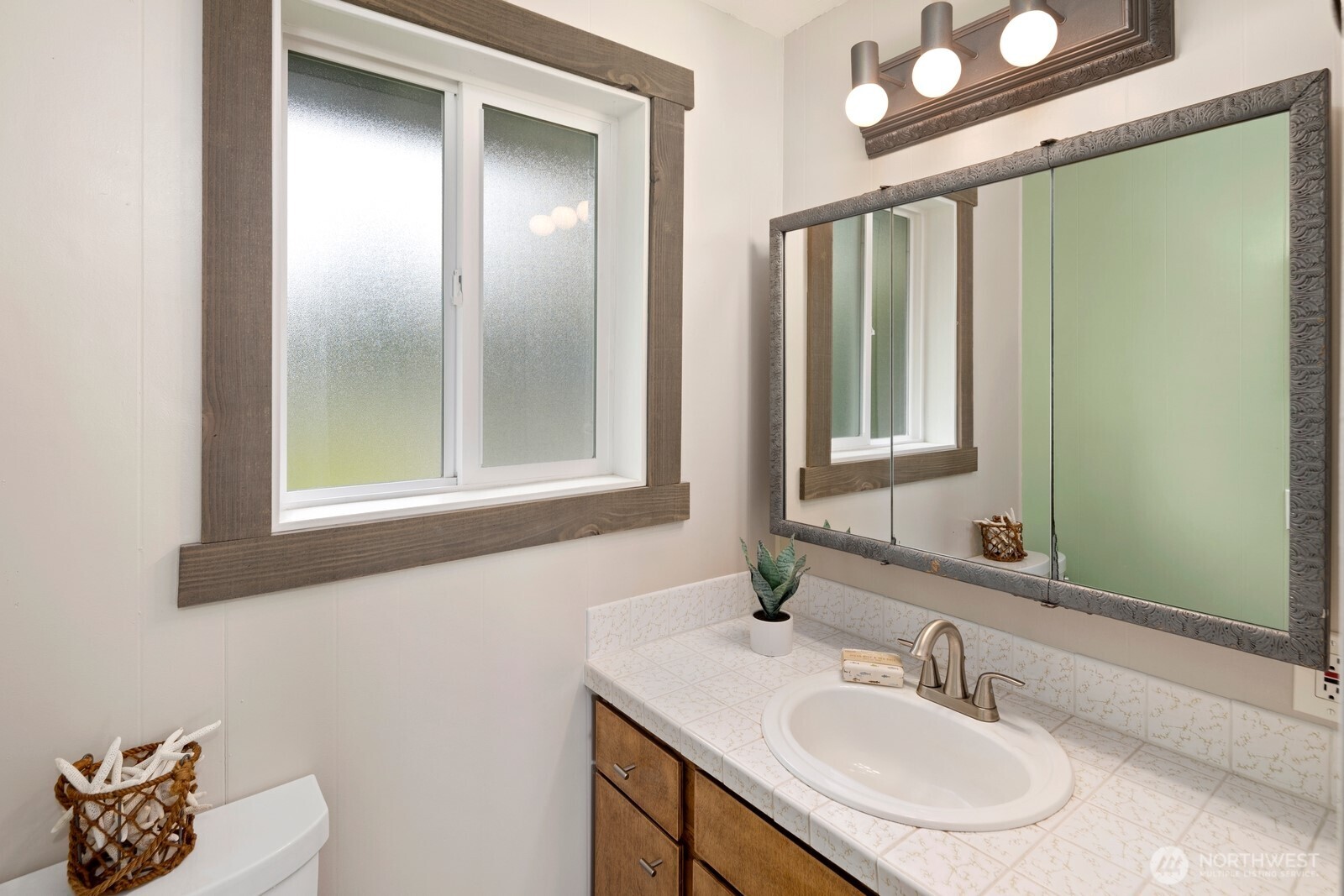 2967 Saratoga Road Langley, WA 98260 - Photo 21 of 37 Gallery Image 21