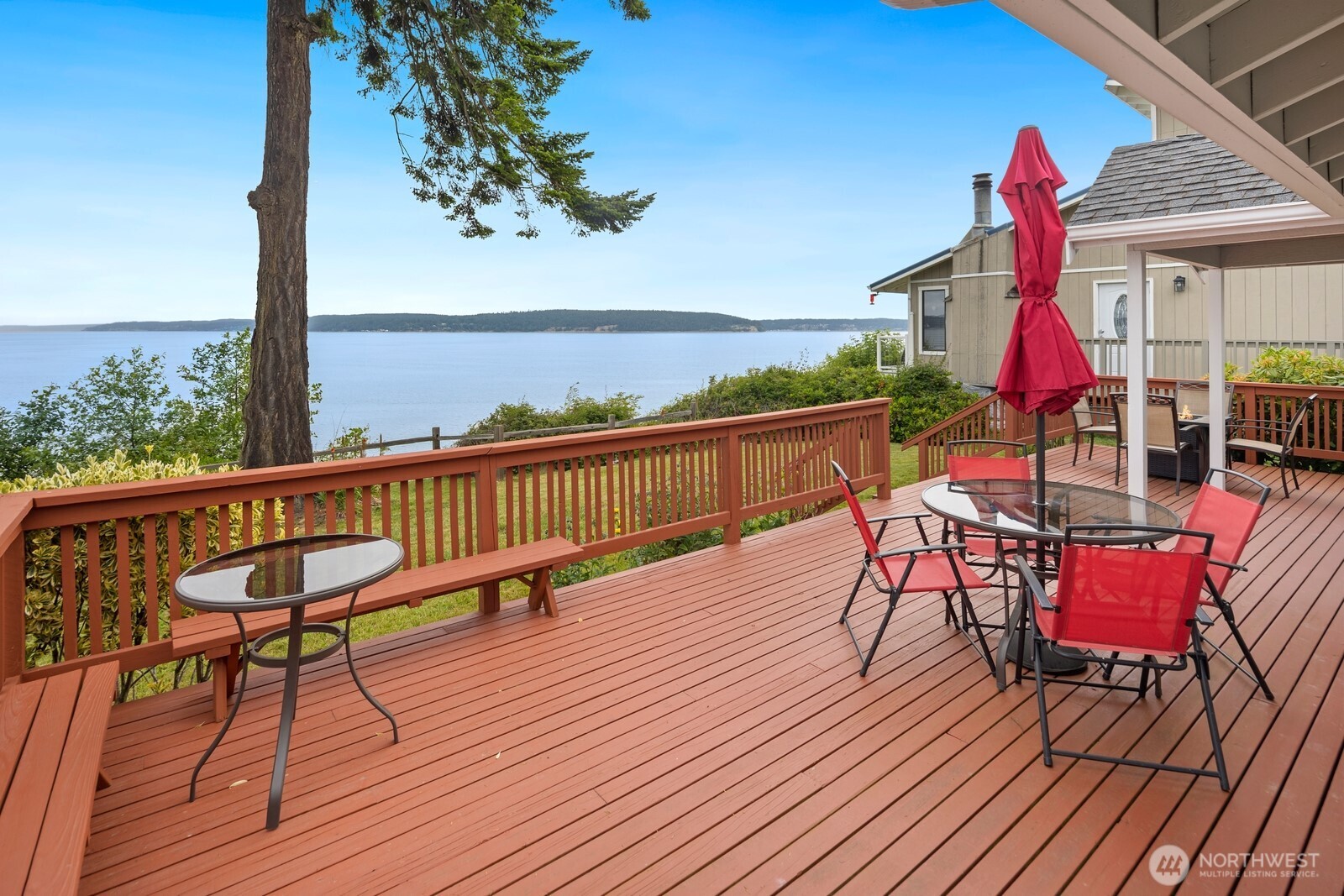 2967 Saratoga Road Langley, WA 98260 - Photo 4 of 37 Gallery Image 4