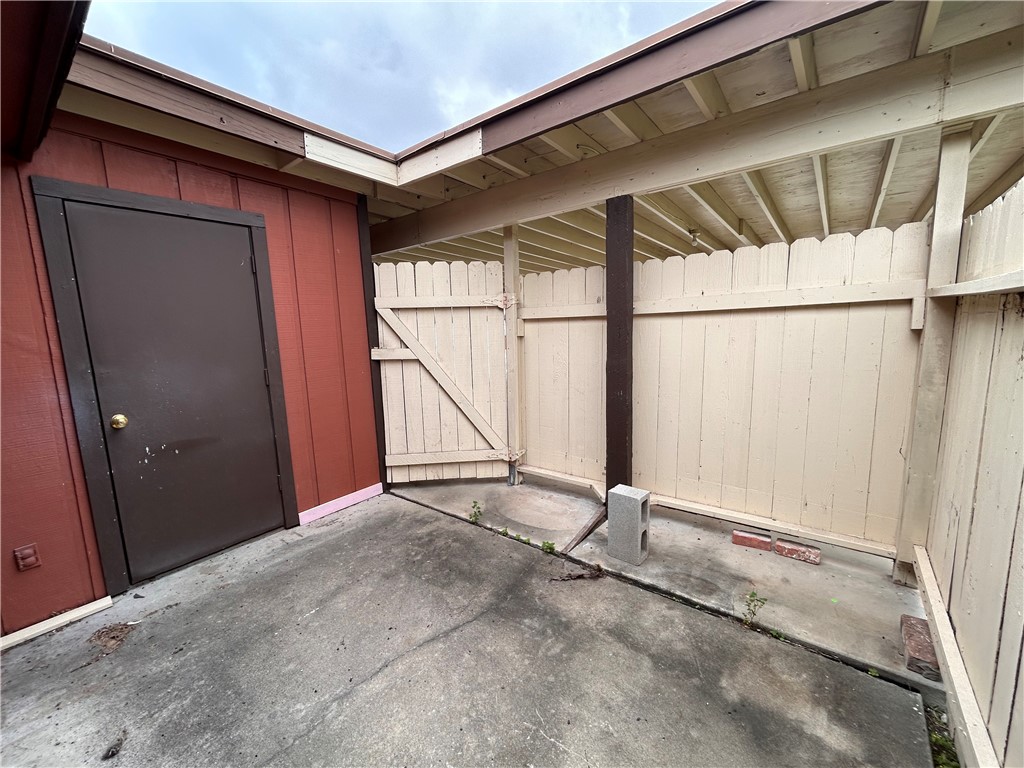 4217 Acushnet Drive, Unit D Corpus Christi, TX 78413 - Photo 22 of 26