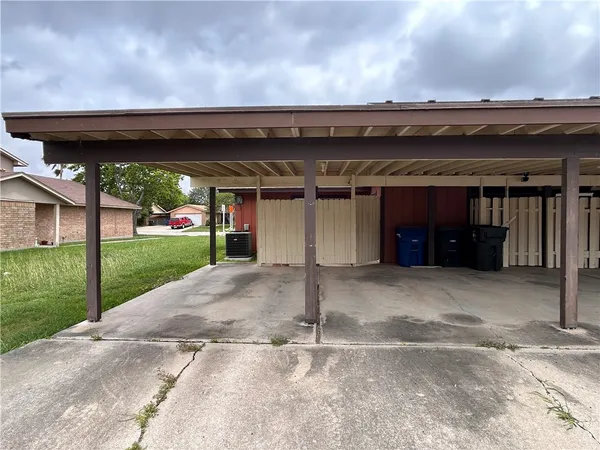 $1,050 | 4217 Acushnet Drive, Unit D, Corpus Christi, TX 78413