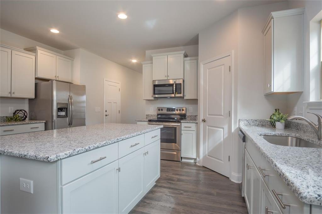 3028 Fairway Court Villa Rica, GA 30180 - Photo 4 of 24